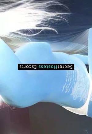 38 year old Italian Escort in Durres Sweet Milf Offers Fantasy Fulfillment