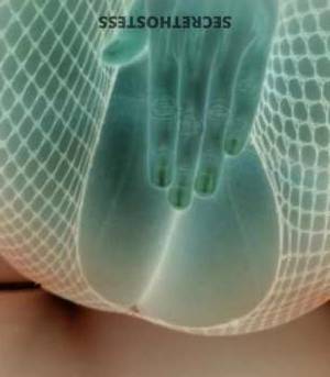 36 year old Escort in Cleveland OH BJ special with condom