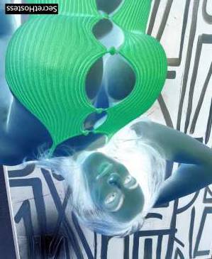 25 year old Escort in Montreal ExperienceUnforgettable Escort Services with Logan Real, 24/