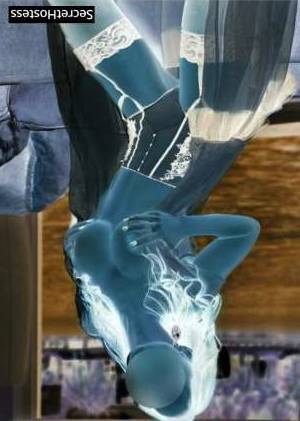 38 year old Escort in Detroit MI Discerning Gentleman, Indulge in Sensual Rapture