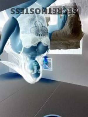 24 year old Escort in Benowa Gold Coast two girls, platinum GFE, prostate massage
