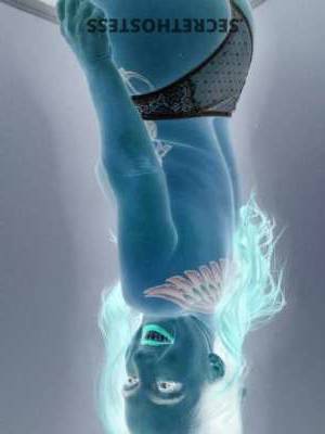 27 year old Latino Escort in Dayton OH Sexy Petite Escort