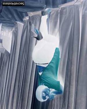 24 year old Escort in Abu Dhabi busty milf