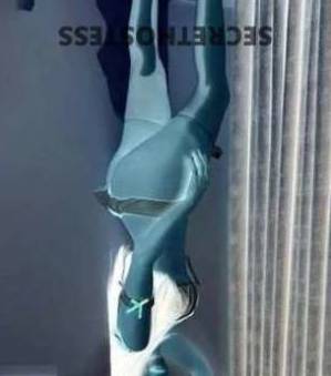 26 year old Indonesian Escort in Atwell Perth Small Tai girl French kiss, wet pussy, dirty play