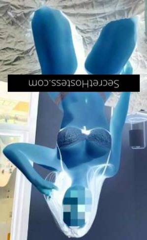 27 year old Korean Escort in Burwood Melbourne Hottie Vic