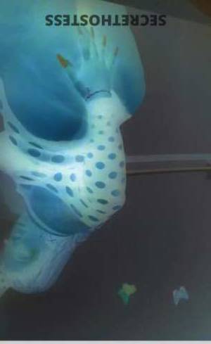 35 year old Escort in Memphis TN Lust Unleashed Indulge in PrettippUHsee High-Maintenance