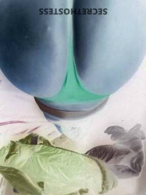 40 year old Escort in St. Louis MO Experience Tight Delights, Outcall and Incall, Cum Gimme a 