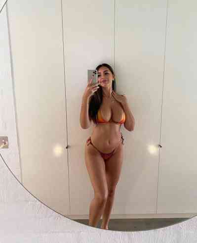 25 year old Escort in Hamra I’m down to fuck and massage to meet up on telegram::@