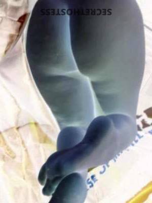 22 year old Escort in Palm Bay FL Captivating Casey