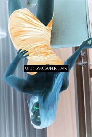 30 Year Old Asian Escort Bangkok Redhead Brown eyes - Image 4