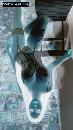 24 year old Thai Escort in Istanbul Sandy Sensual Thai Beauty for Dreamy Escapes