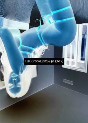 21 year old Mixed Race Escort in Dubai Dominica, Agency