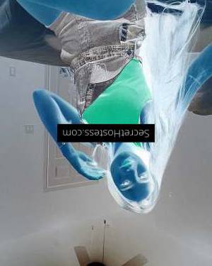 23 year old Escort in Albury here for you