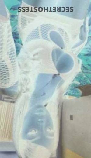 23 year old Escort in San Diego CA Qv incall special