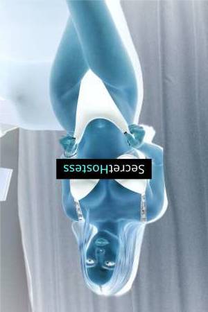 Dana 19Yrs Old Escort 50KG 165CM Tall Dubai Image - 4