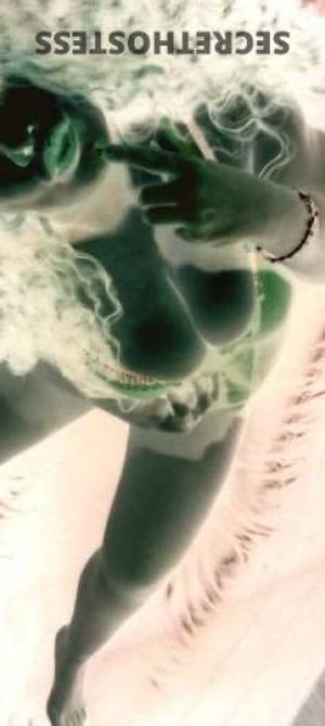 45 year old Escort in Barrie Incalls daily 7am-7pm GFE BLO&GOS LUNA SOLEIL Expert 