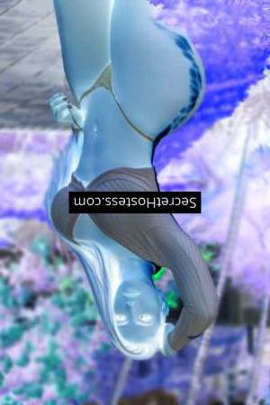 28 year old Latin Escort in Muscat Samadhiza, Independent