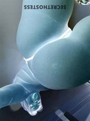 27 year old Escort in Madison WI Sensual Nudes for Sale and Sex