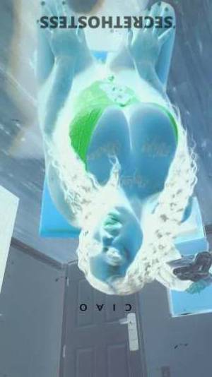 22 year old Escort in Bakersfield CA Tasty treat