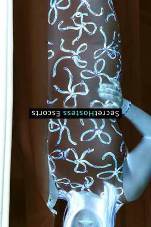 27 year old Escort in Praia Khloe Curves