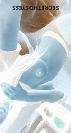 21 year old Escort in Racine WI Goddess of fellatio meets Cardates & Outcals