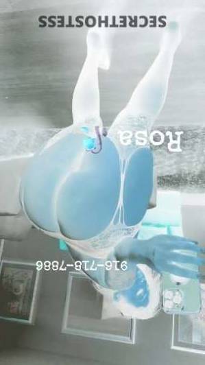 31 year old Latino Escort in Maui HI Milf queen