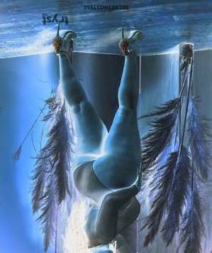 30 year old Escort in Seattle WA Captivating bombshell with 32G breasts and curves for 