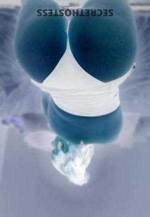 22 year old Escort in Clarksville TN Ginger PAWG Zoey