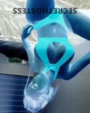 23 year old Escort in Melbourne Discreet DD CUP Babe Party, GFE, Top Service