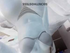 27 year old Mexican Escort in St Joseph MO Truckers Indulgence Me gusta verga mexicana