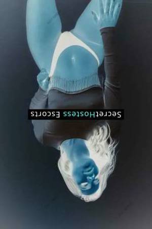 Isabella 20Yrs Old Escort 55KG 151CM Tall Split Image - 9