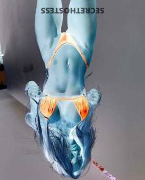 22 year old European Escort in Maui HI Blonde Euro Bombshell