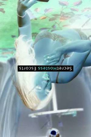 30 year old Escort in Chicago IL Josie Qu Returns