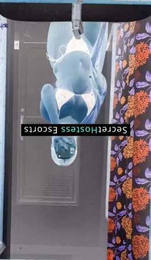 24 year old Filipino Escort in Durres Appoinment for Leisure Let Me Be Your Companion