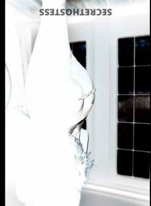 Leigh 40Yrs Old Escort Mt. Vernon WA Image - 1