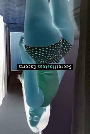 26 year old Colombian Escort in Durres Enthusiastic and Charismatic Companion for Delightful Dreams