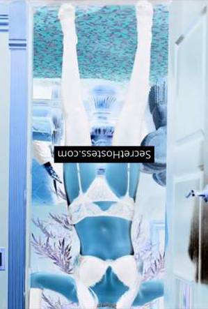 26 year old Caucasian Escort in Vancouver Sabrina Fox, Agency