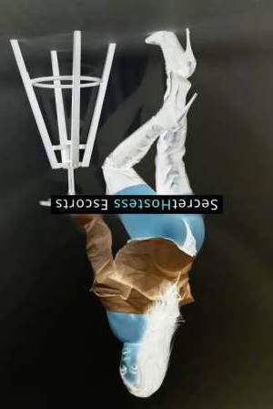 27 year old Colombian Escort in Valencia Charming Carolina Your Desire, Your Pleasure