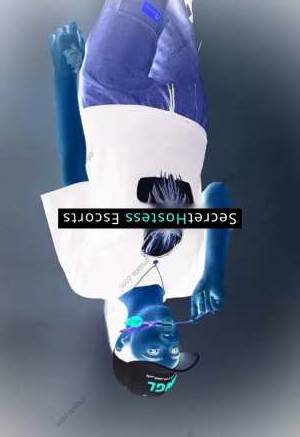 23 year old Pakistani Escort in Khobar Experience Sensual Pleasure with Tracy Leaving No Hole 