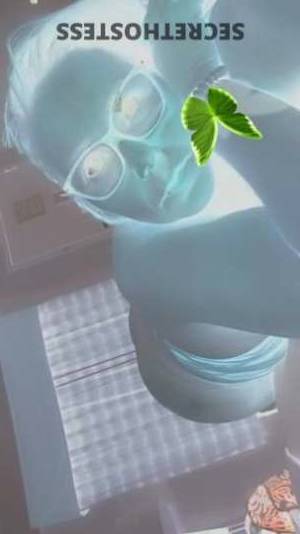 37 year old German Escort in Greenville SC Hot and Tempting Indulge in a Devilishly Good Time this 