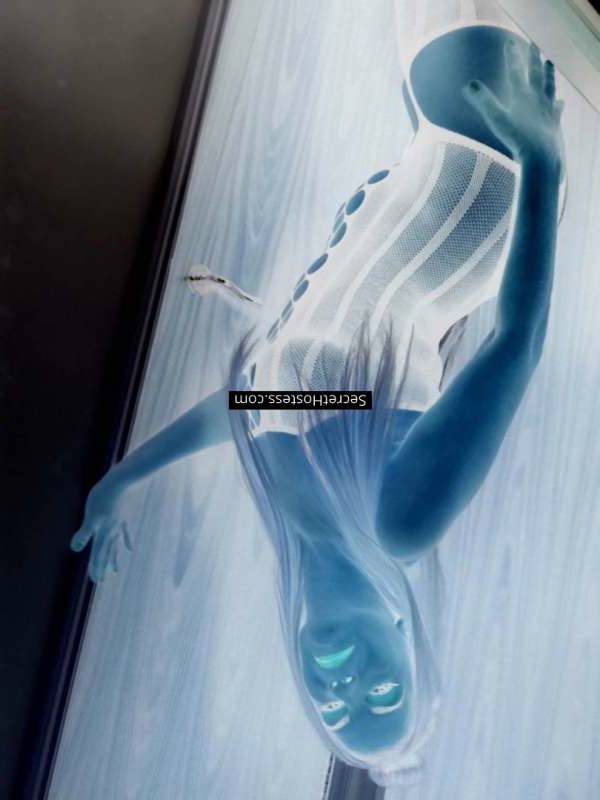 50Yrs Old Escort Size 12 58KG 165CM Tall Milton Keynes Image - 4