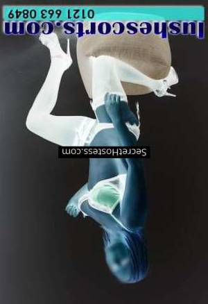 30 year old Caucasian (white) Escort in Birmingham Britney