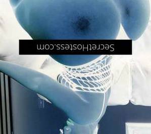 33 year old Escort in Logan Enticing Escort Offer Sensual Eyes, Dreamy Hair, Voluptuous 