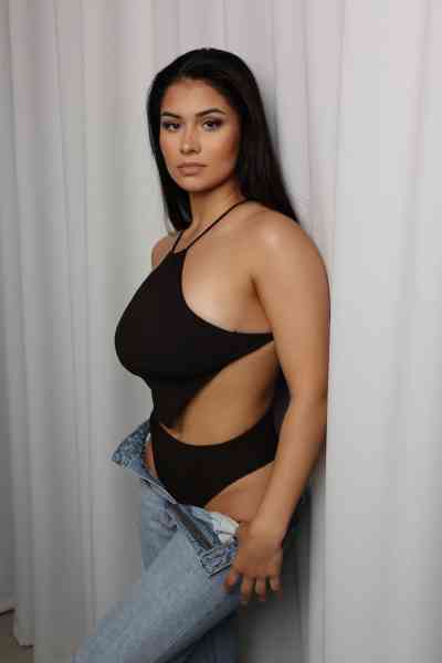 24 year old Escort in Orchard Rd Andrea 38dd booby and naughty