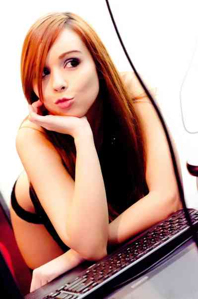 24 year old Escort in Zlín Sexy Shirlee waits for oral, Doggy, anal , 69 hook up day / 