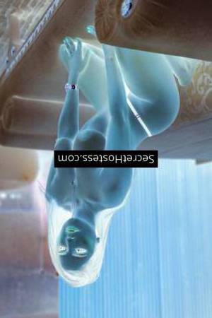 22 year old Latin Escort in Tirana Aisha