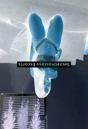 21 year old Venezuelan Escort in Malaga Hot and Horny Amanda Your Ultimate Girlfriend Experience