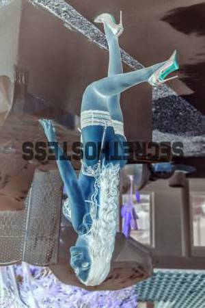 29 year old Hispanic Escort in Seattle WA Experience Perfection with Bella Elegant, Enchanting, and 