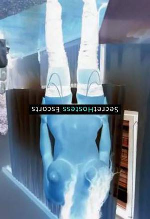 30 year old Argentinian Escort in Fuengirola Charming Argentine Vixen Passionate, Flirty, and Ready to 
