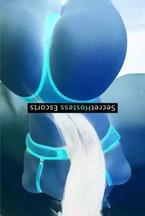 20 year old Slavic Escort in Duesseldorf minimum wage "Hosting Passionate, Ecstasy-Filled Sex 